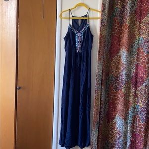 Comfy summer maxi dress! Medium